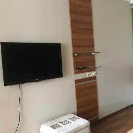 - Zviozdniy Gorodok 1 Апартаменты *